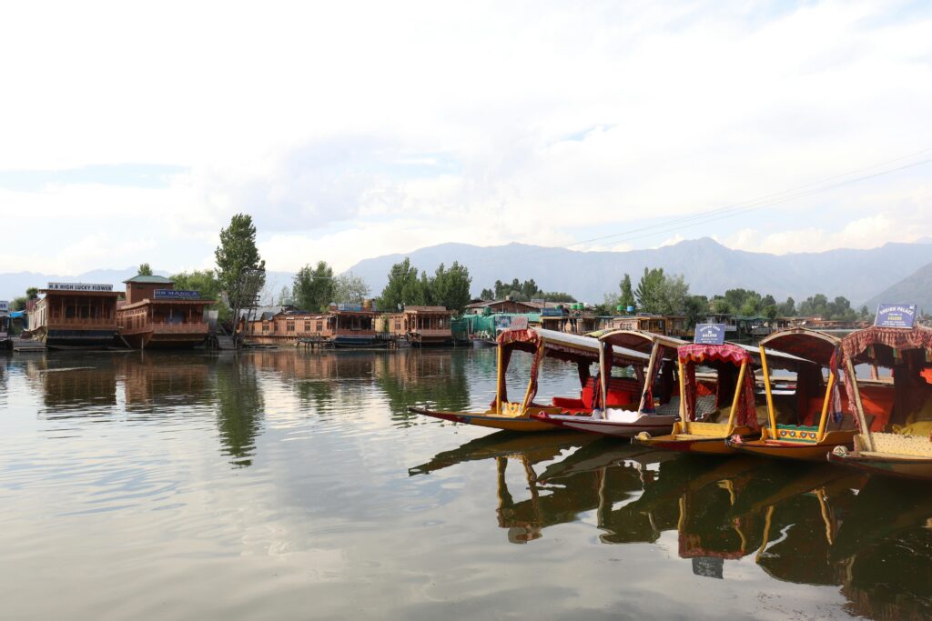 Mystic Kashmir Getaway