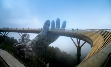 Halong Dreams & Hanoi Charm